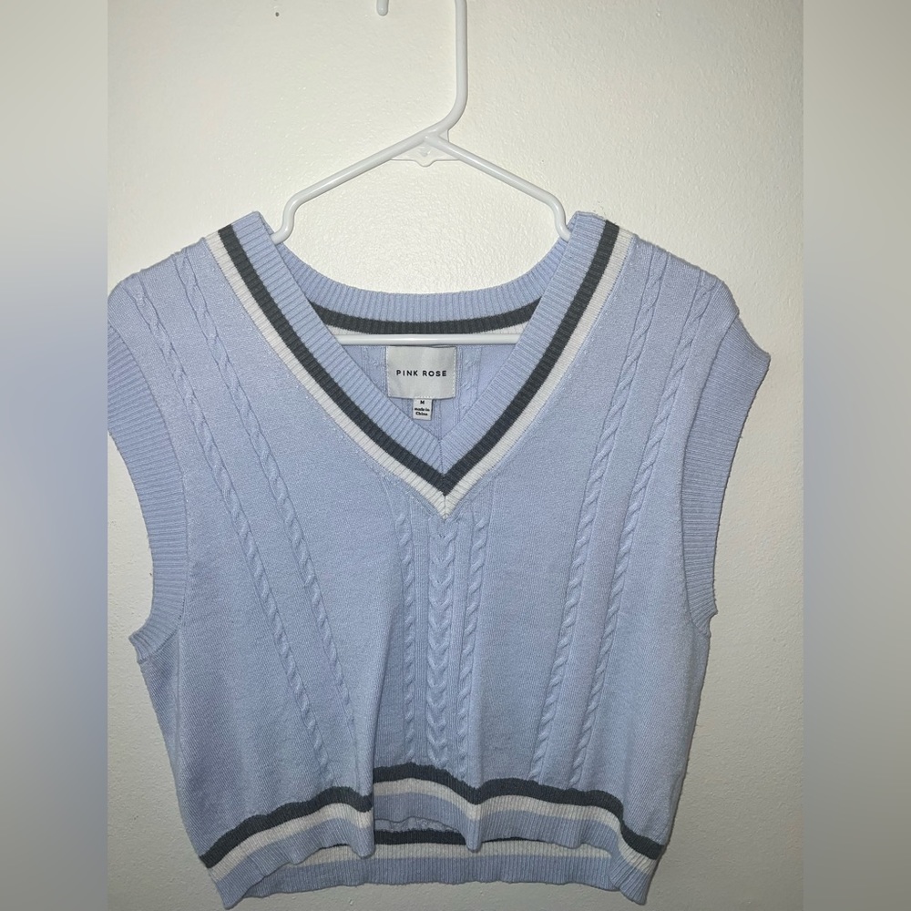 Sweater vest